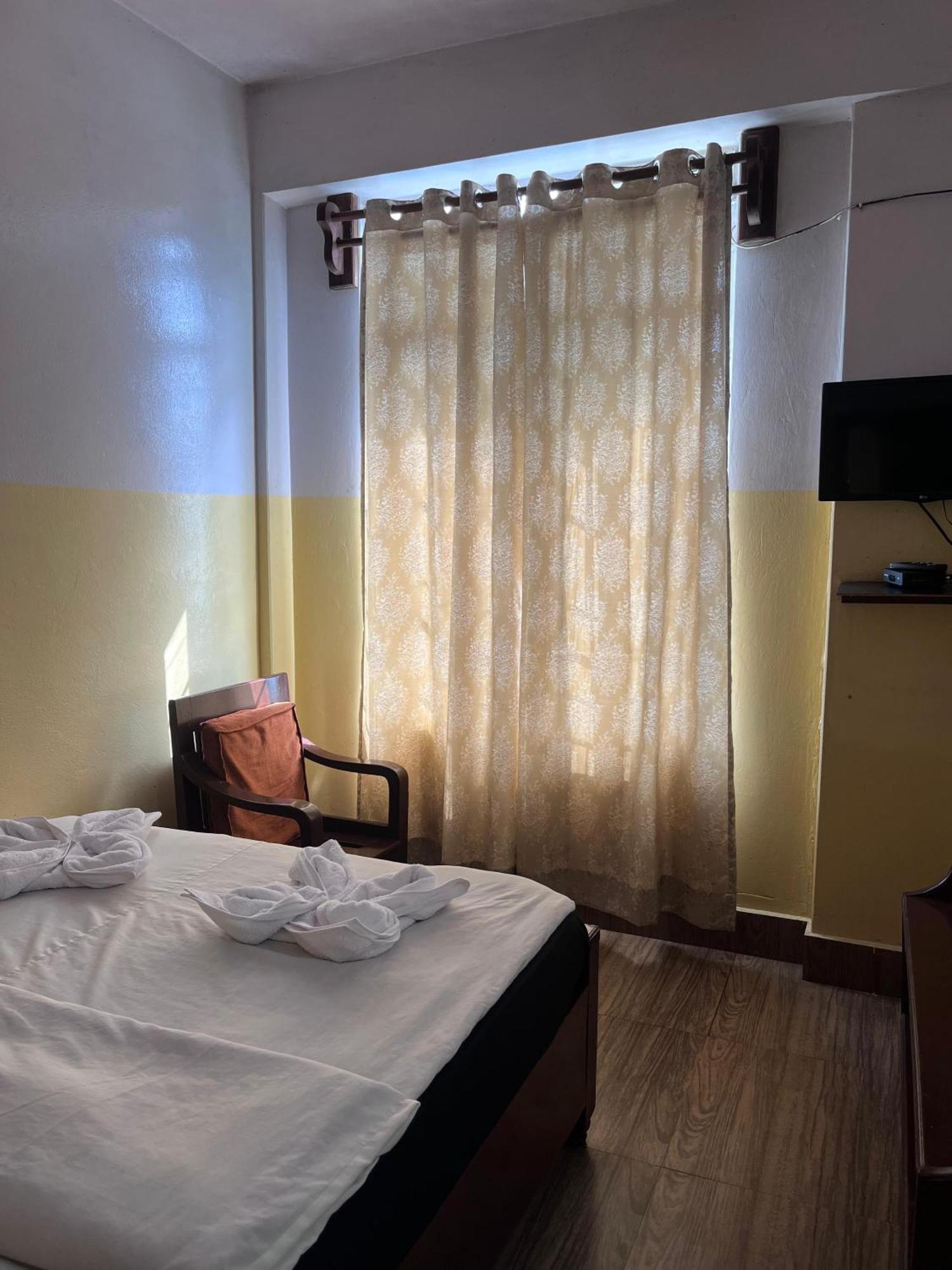Jn Hotel Kohima Extérieur photo